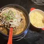 スパイス&ラーメン橙 - 230523火　北海道　橙オレンジ　カリーらあめん半ライスセット800円