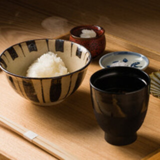 至極の土鍋ごはん”お米が主食の国に生まれてよかった”