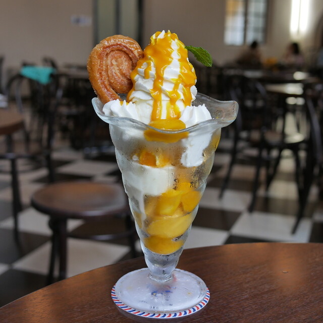 Cafe FREUNDLIEB Honten, Kobe, Japan