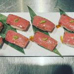 焼肉 一心 - 特上肉寿司