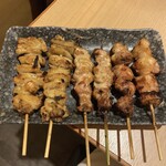 鳥道酒場 - 串焼き(ぼんじり・鶏皮・セセリ)¥110/本