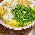 中華せとだ - ワンタンメンです…ネギトッピングしてません