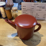 支那そば なかじま - スープ割り入れ物