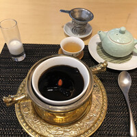 中國菜 心香 - これがライチ茶と亀ゼリー550円、黒糖の甘味が美味しく、これだけお茶しに行きたいぐらいです♪