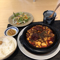 中國菜 心香 - イカのサラダに大根醤油漬け、麻婆豆腐にご飯で1,200円