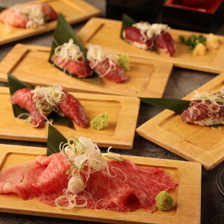 Meat Sushi that is different from other restaurant and can only be made with high-quality meat.
