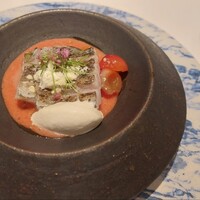 クッチーナ イタリアーナ ガッルーラ - ガスパチョは太刀魚の炙りの香ばしさがいいアクセントに