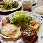 じれっ亭 - じれっ亭スペシャル♡ハンバーグと海の幸コキール、カレー風味のフライポテトお野菜と一つのお皿に盛り沢山♡