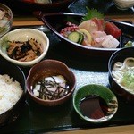 Uma no ya - 大漁刺身セット1000円