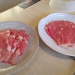 牛屋 江戸八 - 更に牛豚1皿ずつ追加