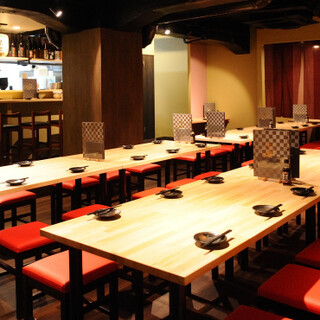 A casual and spacious interior. Private rooms can reserved