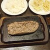 Yappari Suteki - ロースステーキ。セットの食べ放題はお得だがまあ美味しくは無いね