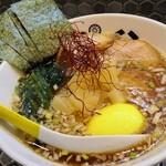 パパパパパイン - 醤油ラーメンいっぱいん