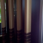 天久割烹いわい - お洒落な木目調