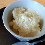 天久割烹いわい - デザートのアイス