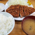 とんかつ いちよし - ロースかつ定食