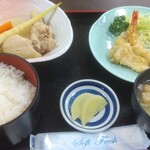 海鮮､定食､天ぷらと酒 舟源 - 日替わり定食 880円