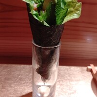 荻窪 天沼 おちあい - アボガド、カイワレ、クルミ味噌を海苔で巻いて