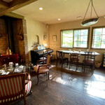 カフェ・ル・プティ・ニ・トロワ - 