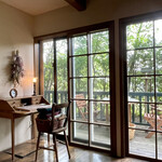 カフェ・ル・プティ・ニ・トロワ - 