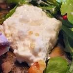 Osteria della Capanna - 猪肉のポルケッタ風 ストラッキーノ、ハーブのサラダ⑥