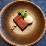 Osteria della Capanna - チョコレートのトルタ、ヨーグルトのジェラート②