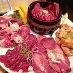 神田焼肉 俺の肉 - 俺の肉盛り・バラエティ5種盛り
