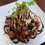 ボウルズカフェ - チョコ＆エスプレッソ ファンネルケーキ