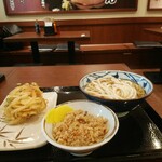 丸亀製麺 - 