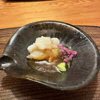 蓮 三四七 - ❸大分県産伊勢海老、玉ねぎと香味野菜のあんかけ、花穂紫蘇、山葵。