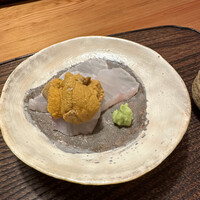 蓮 三四七 - ❷豊後水道の鯛、ムラサキウニのお造り。