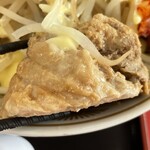 ラーメン もっけだの - 2023.5限定『まぜそばニボGニンニク野菜マシマシ』の豚