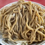 ラーメン もっけだの - 2023.5限定『まぜそばニボGニンニク野菜マシマシ』の天地返し