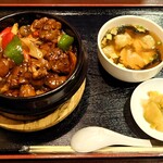 中国料理 味道 - 鶏肉の醤油煮込み丼セット(オススメ)