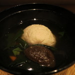 日本料理 みや  - 25年8月　鯛真薯、金時草の椀