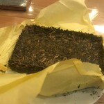 タシデレ - 日本の一部の地域でも古くから伝承されてきた後発酵茶ですが、本場中国や中国と国境を接する東南アジアの国々でも後発酵茶が作られています。プーアル茶はその代表。