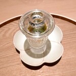 蓬左茶寮 - 加減豆腐と蓴菜