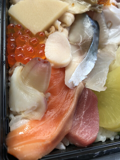 おさしみ 刺身専門店 維 （ツナグ） - 円山公園/海鮮丼 | 食べログ