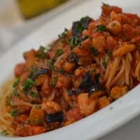 ペルケノー - ﾗﾝﾁ　ｽﾊﾟｹﾞﾃｨ　ﾄﾏﾄとたこ。細い麺。意外とあっさり系