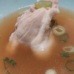 博多華味鳥 - モモ肉