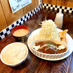 スマイリー - ハンバーグ定食デミグラスソース掛け