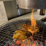 焼肉ホルモン 万千 - ジュージュー