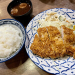 Hashiya - ロースカツ定食 マカロニサラダトッピング