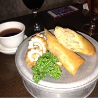 廣東料理 民生 ヒルトンプラザウエスト店 - 揚げ物（イカ・春巻き）