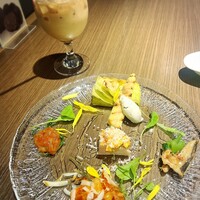 ダルマット 六本木ヒルズ店 - 5種の前菜盛合せ
