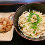 Hayashi - 山いもぶっかけうどん(冷・2玉) 470円/紅えびと玉ねぎのかき揚げ 160円