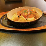 大衆昭和居酒屋 川崎の夕焼け一番星 - 塩辛ジャガバター ¥495