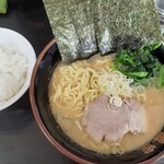 横浜家系らーめん 雷家 - 