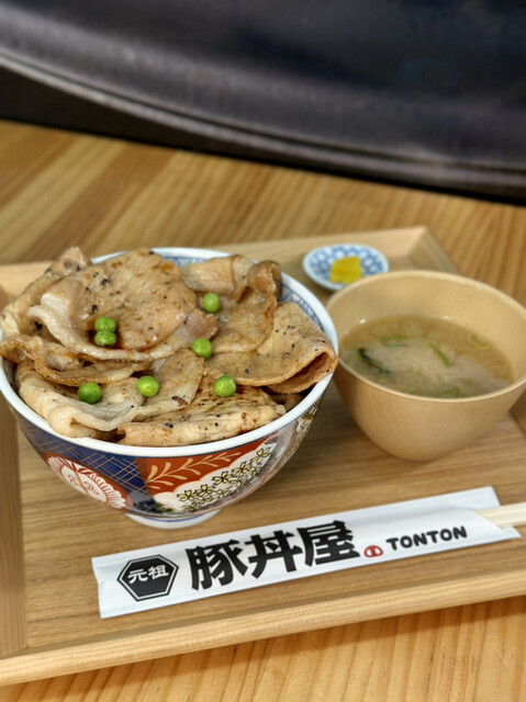 トントン さま 専用 元祖豚丼屋 TONTON 船場センタービル10号館店 （トントン）のご