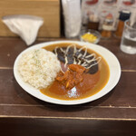 カラクサカレー - 赤黒ハーフ＆ハーフ 1,000円